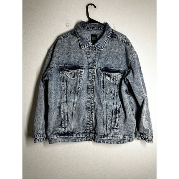Wild Fable Jackets & Blazers - Wild Fable Women’s Acid Washed Denim Jacket Size XL Blue